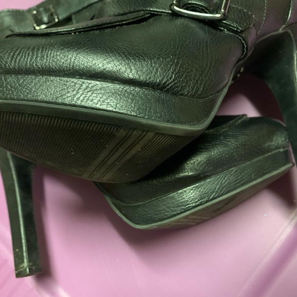 Vera Wang leather platform black ankle boots - Picture 4 of 5